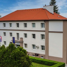 SPŠ stavebná - ÉKI, Hurbanov - Budova školy